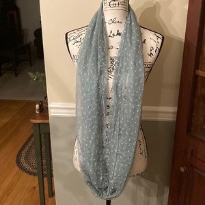 American Eagle seafoam green infinity scarf